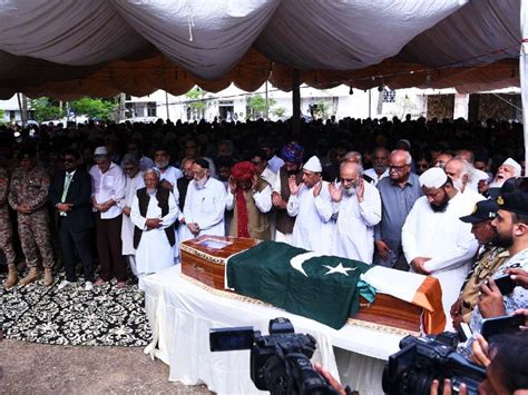 Nawab of Junagadh laid to rest with state honour - Daily Frontline