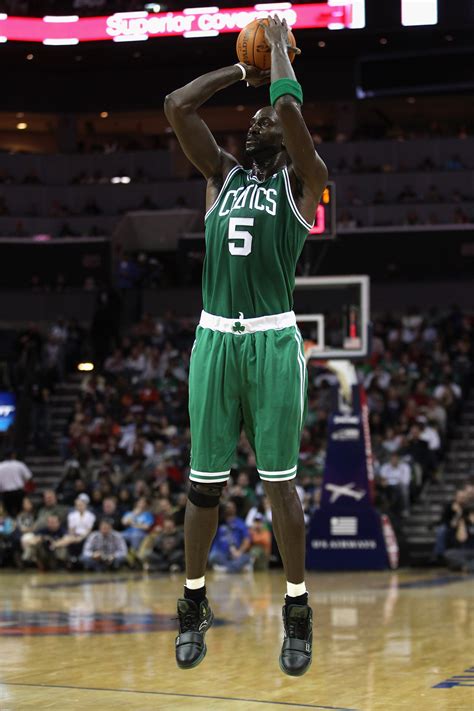 Kevin Garnett: What Latest Boston Celtics Injury Means for the NBA