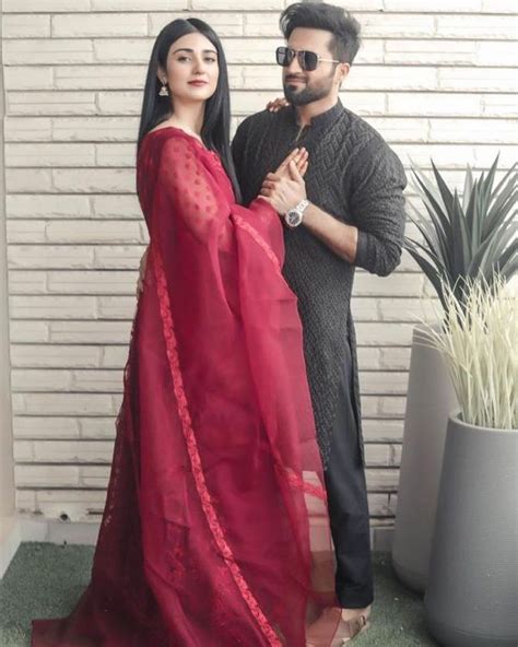 New Wed Couple Sarah Khan And Falak Shabir Awesome Pictures Photo