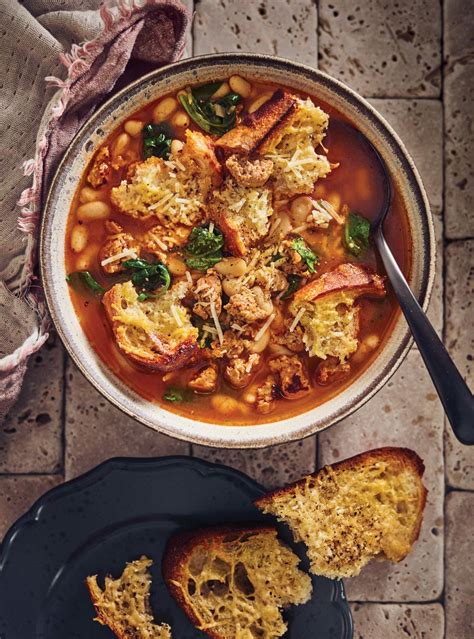 Soupe Aux Saucisses Et Aux Haricots Blancs Cro Tons Au Parmesan Ricardo