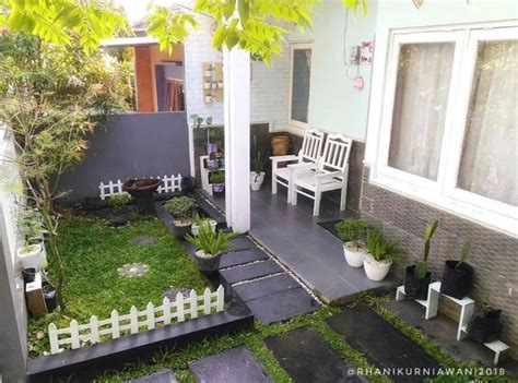 Foto Desain Teras Depan Rumah Subsidi Tampil Keren Yang Wajib