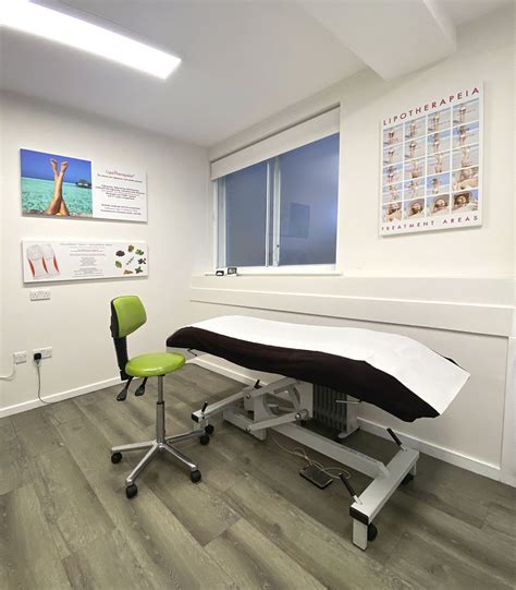 Treatment/therapy room to rent in Marylebone, London, W1 - Advanced ...