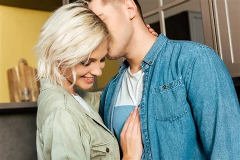 20 Melhores Livros De Romance Hot Para Si FicFun