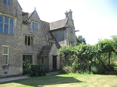 Vipa Kelmscott Manor