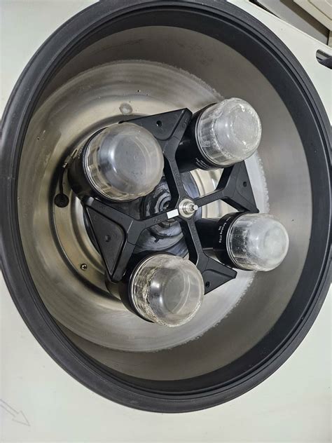 Heraeus Labofuge R Gekoelde Centrifuge Labmakelaar Benelux