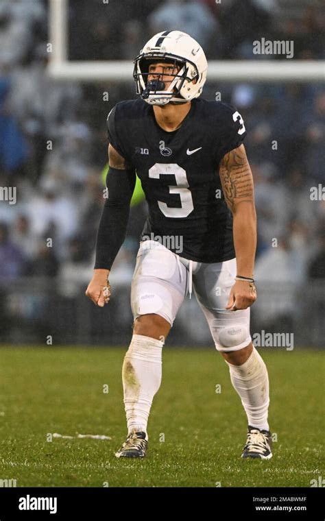 Penn State Wide Receiver Parker Washington Lines Uo Against