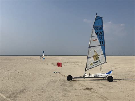 Strandsegeln In St Peter Ording Rasanter Outdoor Sport Mit Meerblick