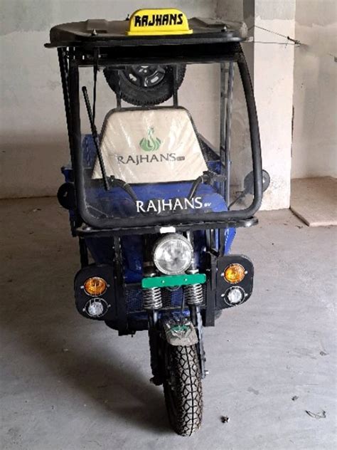 Rajhans Blue Battery Operated E Rickshaw Loader At Rs 185000 E