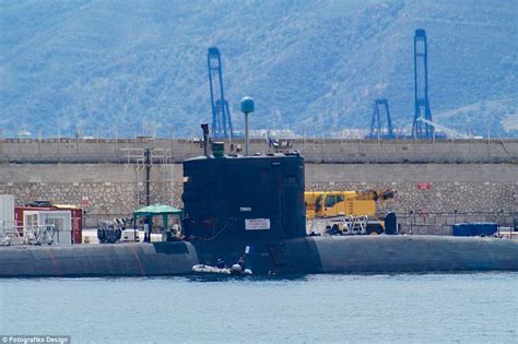 British Nuclear Submarine Spotted In Gibraltar Daily Mail Online