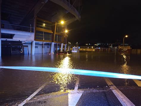 El Temporal Deja M S De Incidencias En Galicia Con Vientos De M S