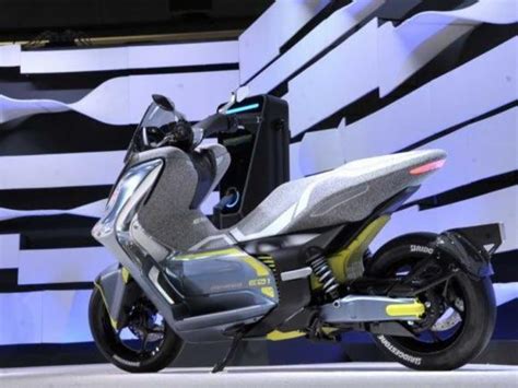 Primeiras Imagens Do Modelo Yamaha E01 A Scooter Elétrica Da Marca