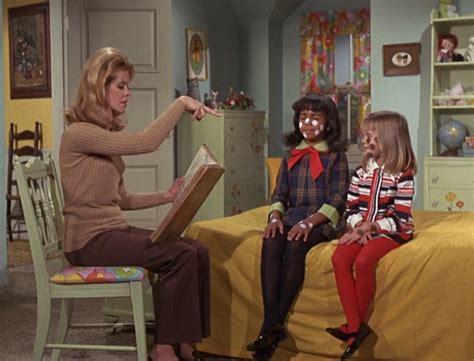 Pin By Sam On Bewitched Bewitching Bewitched Elizabeth Montgomery