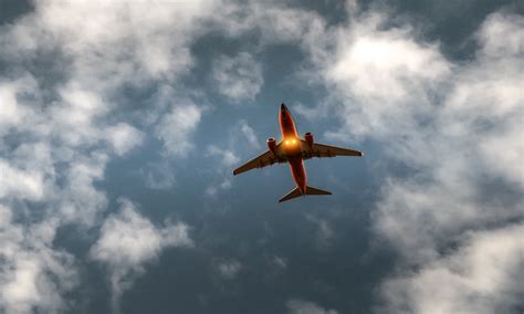 Red and white airplane HD wallpaper | Wallpaper Flare