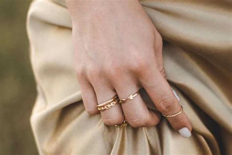 To Be Gorgeous How Many Rings Should A Woman Wear Ttt Jewelry