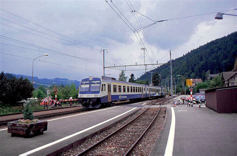 BLS NPZ Im Originalanstrich Ausfahrt Des Zuges 565 731 B 50 63 20 33