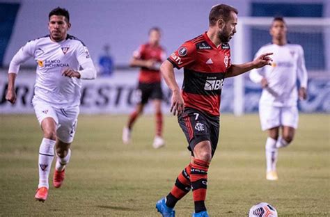 Flamengo Desembarca No Rio E Everton Ribeiro Destaca Ap S Vit Ria