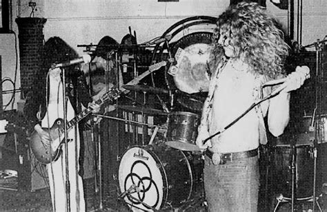 Led Zeppelin Performing At Southampton January 22 1973 While An