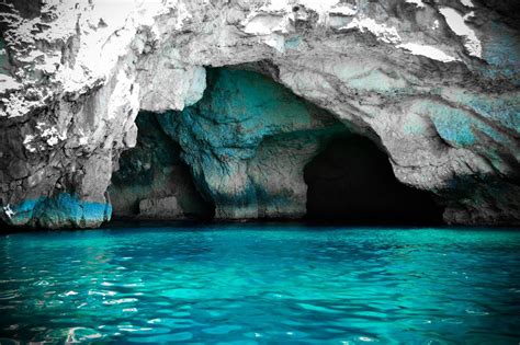 Sociolatte: Blue Grotto, Malta