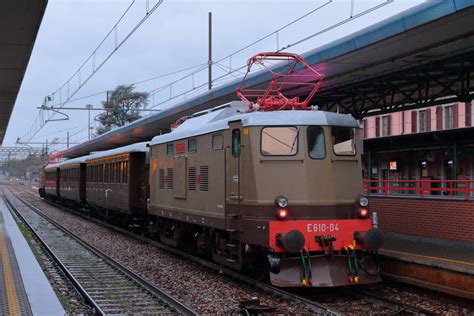 Fnm E Saronno Sud Railway Station Lombardy Trainspo