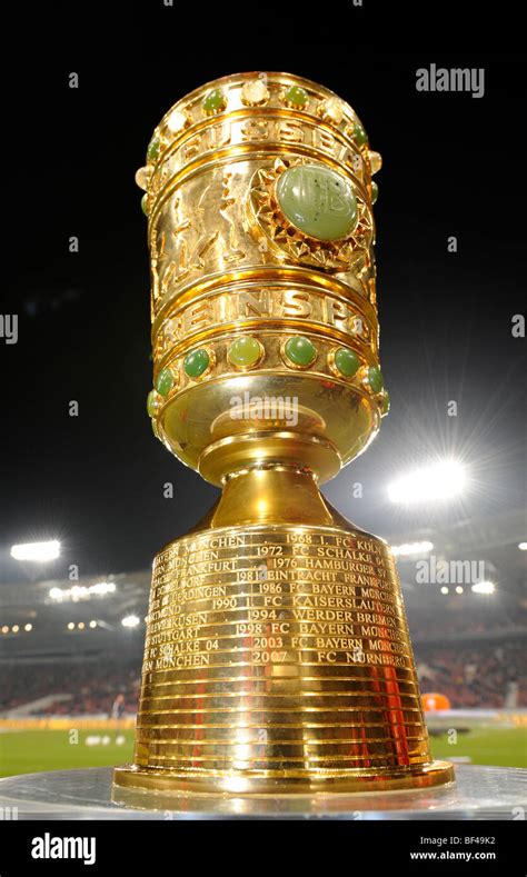 Dfb Pokal Trophy Hi Res Stock Photography And Images Alamy