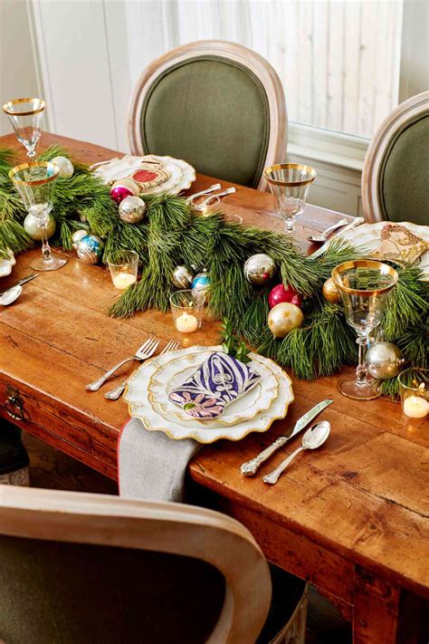 74 Ways To Decorate With Fresh Christmas Greenery