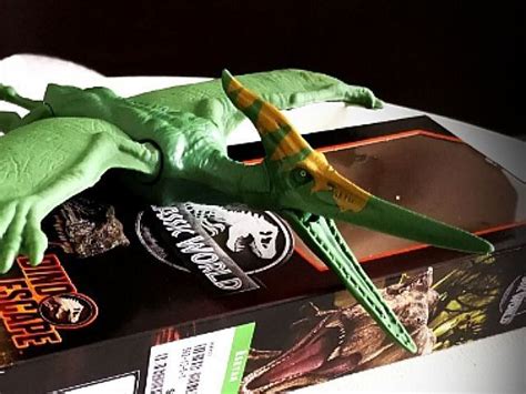 Jurassic world dinosaur pterodactyl pteranodon flying, Hobbies & Toys ...