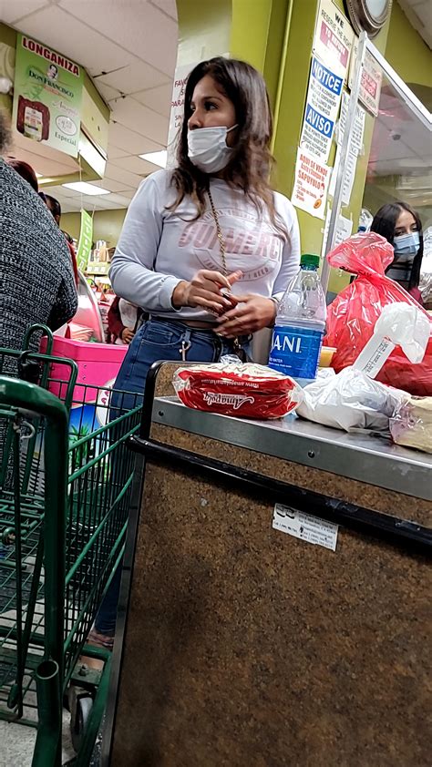 Latina In Tight Jeans Good Set Tight Jeans Forum