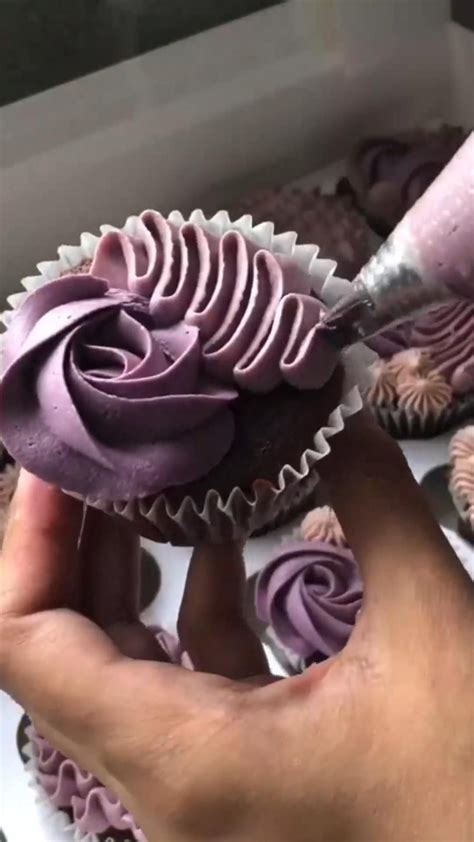 How To Pipe Cupcakes Artofit