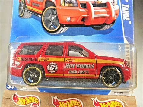 2009 Hot Wheels 108 HW City Works 2 10 07 CHEVY TAHOE Red Variant W Blk OH5 Sp Contemporary