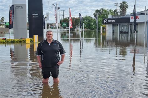 Nsw Residents Evacuate With Over 100 Rescues In A Single Day In Flooded Country Town Abc News