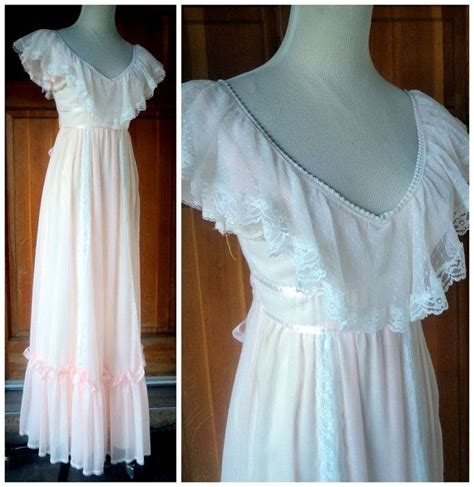 Vintage 70s Gunne Sax Maxi Dress Soft Pink Lace Ribbon Ruffles Lace