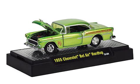 Diecast Model Cars Chevrolet Bel Air 164 M2 Machines Hardtop Tuning Metallic Green 1955 Capot