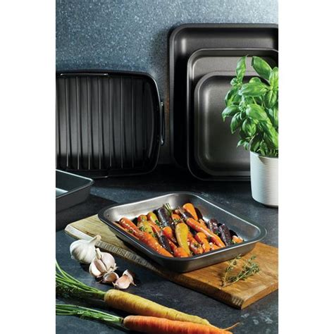 Masterclass Non Stick Roasting Pan Sloped Cookware