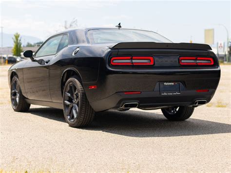 Dodge Challenger Car Price, Images, Colors, Specifications & Review ...