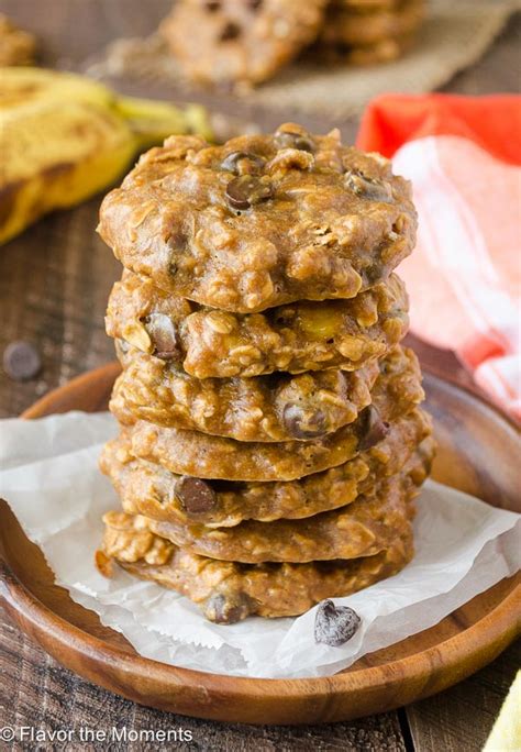 Flourless Peanut Butter Banana Chocolate Chip Oatmeal Cookies