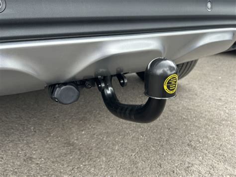 Mg Hs Fitted With Towtrust Swan Neck Towbar John Coopers