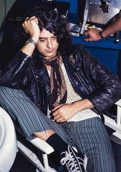 Jimmy Page at John Bonham's birthday party (1969) : r/60sfashion