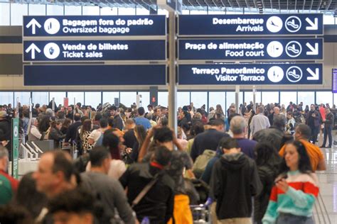 Aeroporto De Florian Polis Desdobra Sua Capacidade Para Auxiliar Na