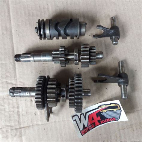 Jual Gigi Rasio Gearbox Transmisi Smash Suzuki Smash Original