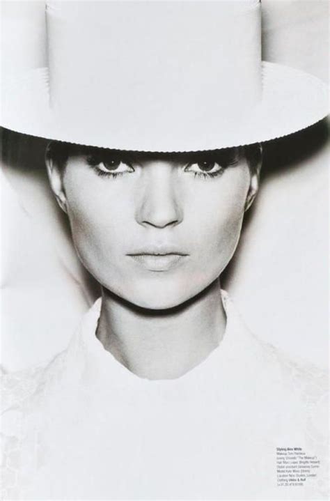 Pin By Lívia Facirolli On Aesthetic Musings Kate Moss Kate Mario Testino