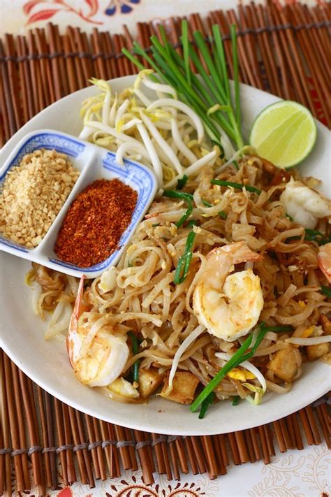 Pad Thai - A Fusion of Thai and Chinese Cuisines | Season with Spice