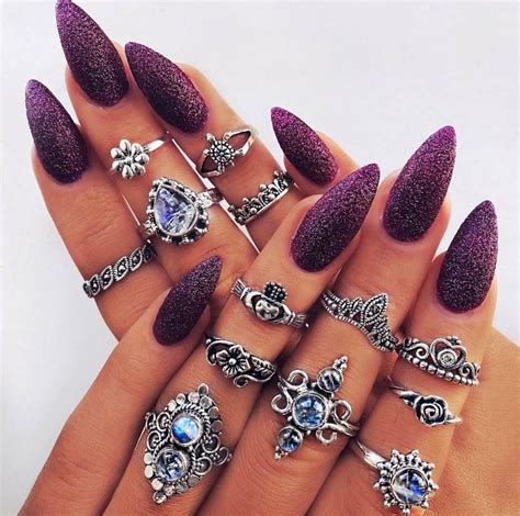 33 Glamorous Nail Designs To Make You Stand Out Everywhere Stiletto Nails Trendy Nails Fun Nails