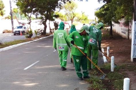 Agentes Da Emlur Recolhem Entulhos Em Dez Bairros Nesta Sexta Feira