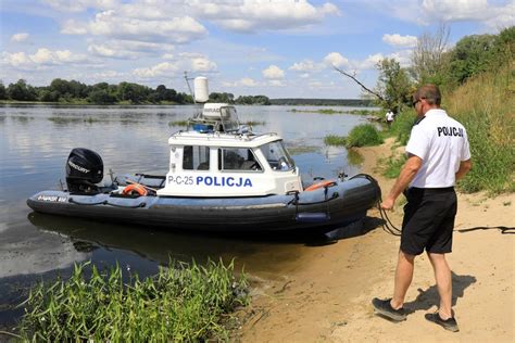 Tragedia w Brodnicy Z Drwęcy wyłowiono ciało 56 letniego mężczyzny