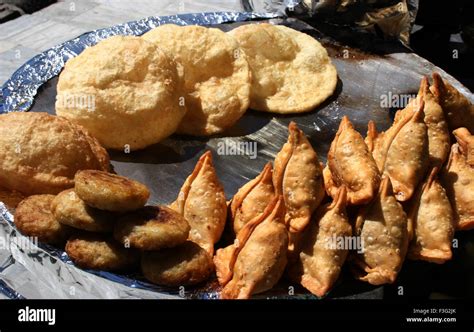 Comidas Tentadoras Samosa Y Bhature Pattice Manali Himachal