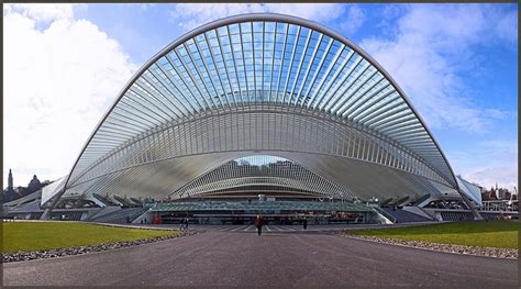 Station Liège Guillemins Santiago Calatrava Futurism Architecture