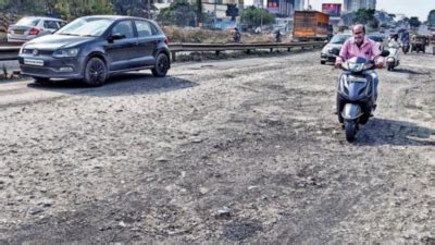 Road From Ambegaon Pathar To Katraj Chowk Nightmare On The Road