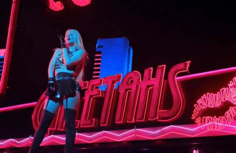 Iggy Azalea Naked In Change Your Life Video Mirror Online