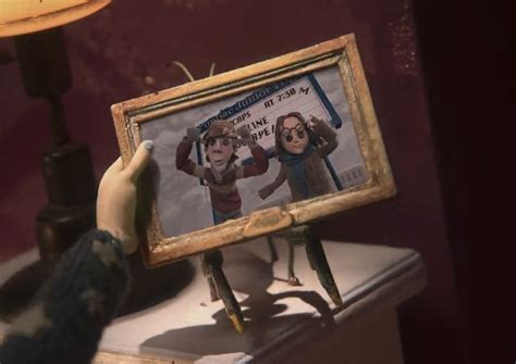 Pin By Lola On Coraline Coraline Coraline Movie Friends Picture Frame