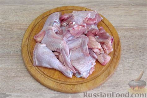 Рецепт: Курица в сметане, с шампиньонами и чесноком на RussianFood.com